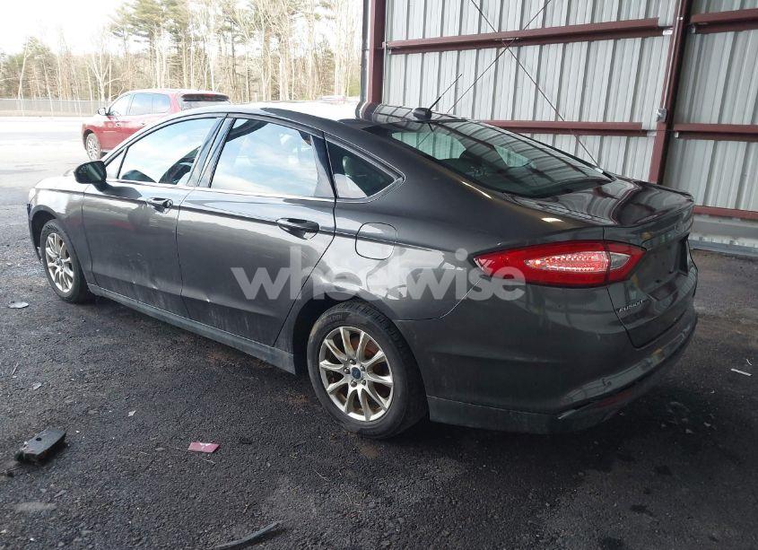 Photo 3 of 2016 Ford Fusion S (VIN 3FA6P0G73GR177327)