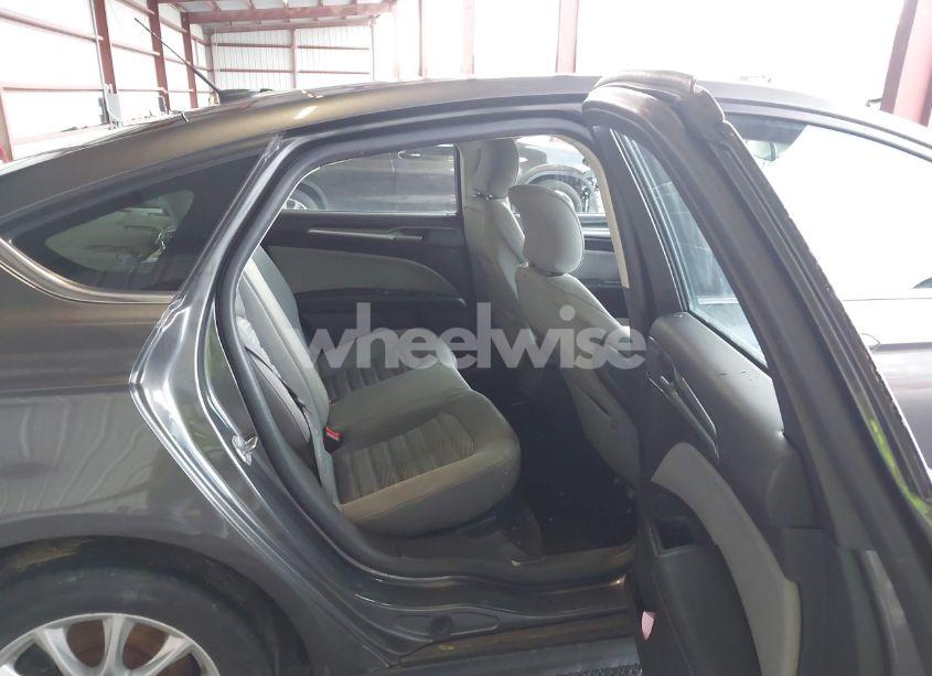 Photo 8 of 2016 Ford Fusion S (VIN 3FA6P0G73GR177327)