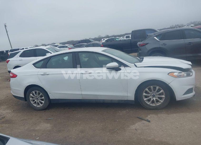 Photo 13 of 2016 Ford Fusion S (VIN 3FA6P0G73GR226218)