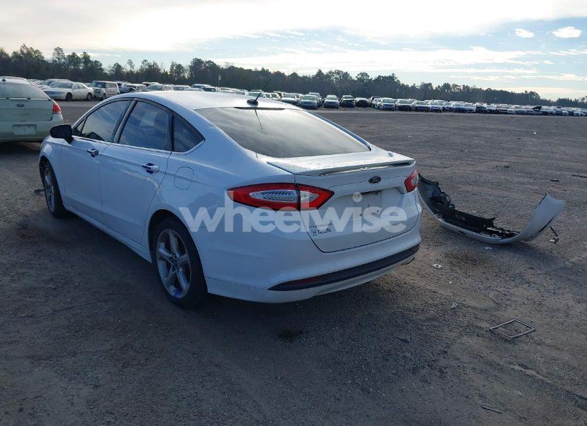 Photo 3 of 2016 Ford Fusion S (VIN 3FA6P0G73GR363823)