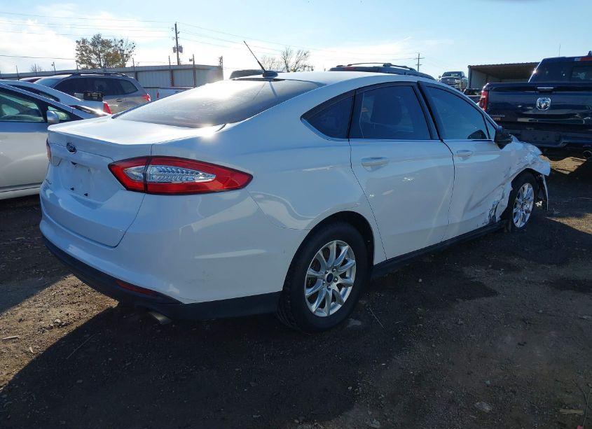 Photo 4 of 2016 Ford Fusion S (VIN 3FA6P0G73GR369010)