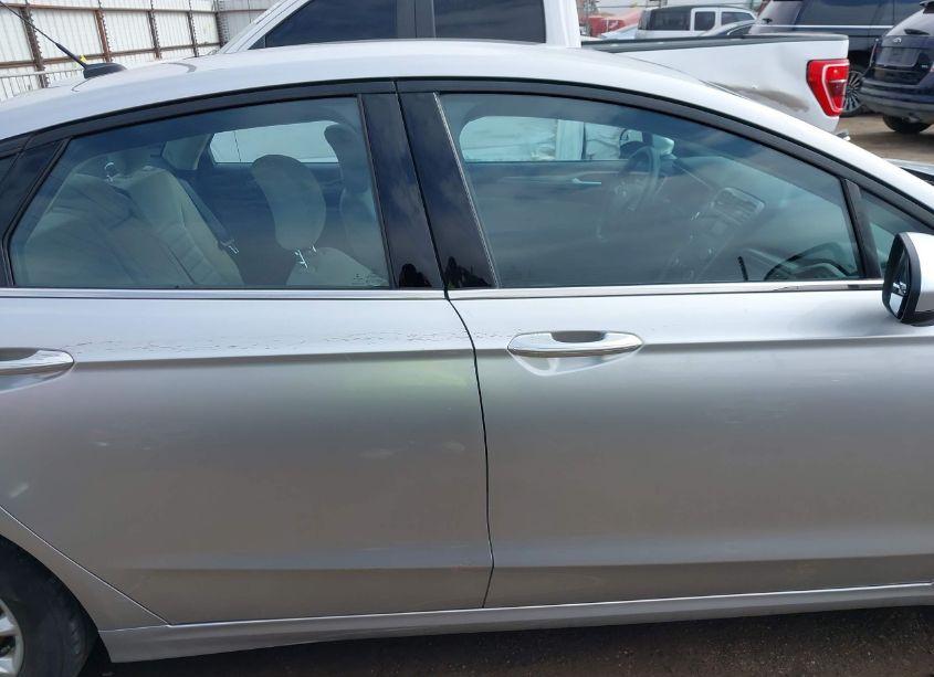 Photo 13 of 2017 Ford Fusion S (VIN 3FA6P0G73HR184490)