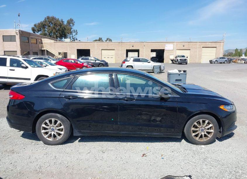 Photo 13 of 2017 Ford Fusion S (VIN 3FA6P0G73HR187681)