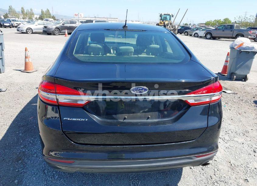 Photo 16 of 2017 Ford Fusion S (VIN 3FA6P0G73HR187681)