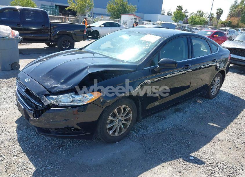 Photo 2 of 2017 Ford Fusion S (VIN 3FA6P0G73HR187681)
