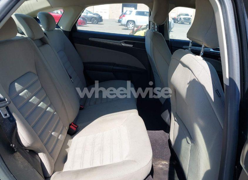 Photo 8 of 2017 Ford Fusion S (VIN 3FA6P0G73HR187681)