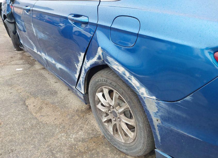 Photo 16 of 2017 Ford Fusion S (VIN 3FA6P0G73HR201269)