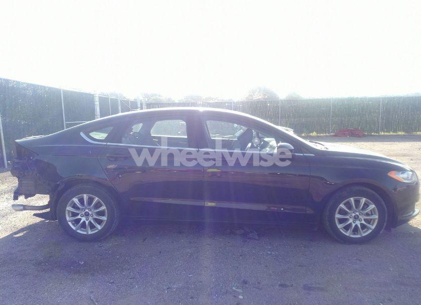 Photo 13 of 2017 Ford Fusion S (VIN 3FA6P0G73HR231761)