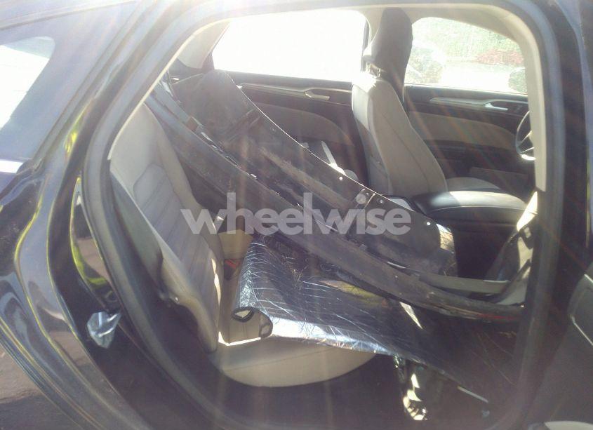 Photo 8 of 2017 Ford Fusion S (VIN 3FA6P0G73HR231761)