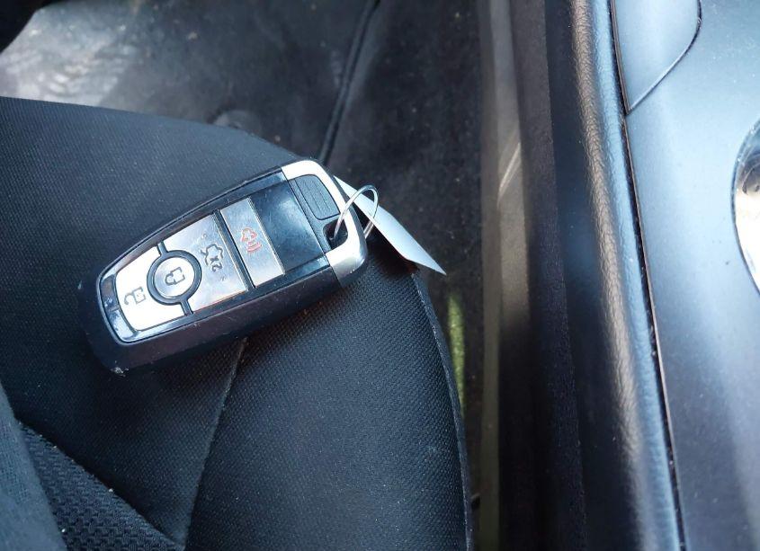 Photo 11 of 2018 Ford Fusion S (VIN 3FA6P0G73JR210382)