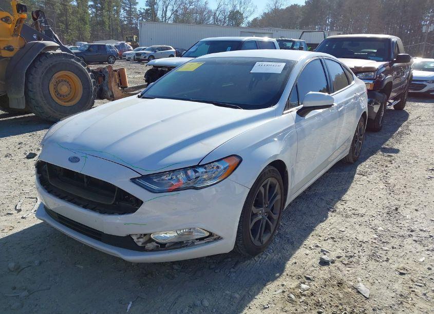 Photo 2 of 2018 Ford Fusion S (VIN 3FA6P0G73JR210382)