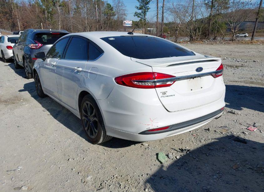 Photo 3 of 2018 Ford Fusion S (VIN 3FA6P0G73JR210382)