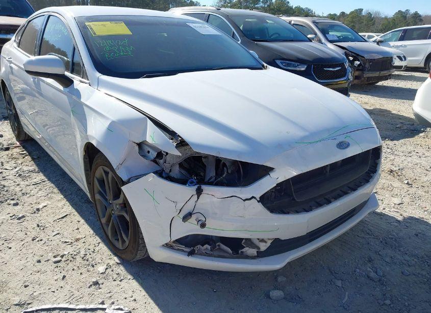 Photo 6 of 2018 Ford Fusion S (VIN 3FA6P0G73JR210382)