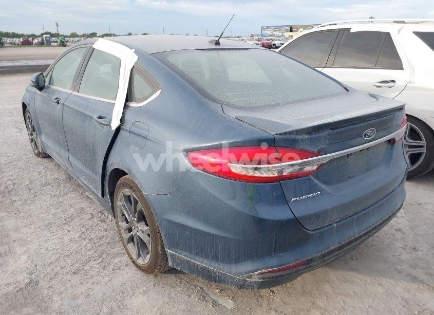 Photo 3 of 2018 Ford Fusion S (VIN 3FA6P0G73JR256391)