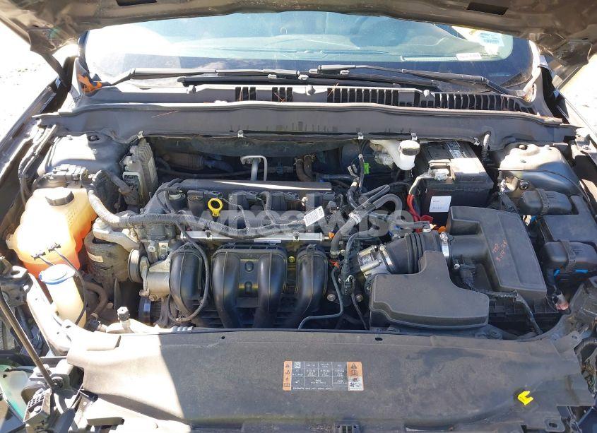 Photo 10 of 2019 Ford Fusion S (VIN 3FA6P0G73KR280465)