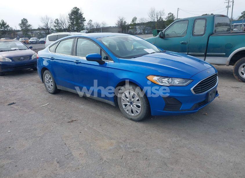 2020 Ford Fusion S (VIN 3FA6P0G73LR234443) main photo