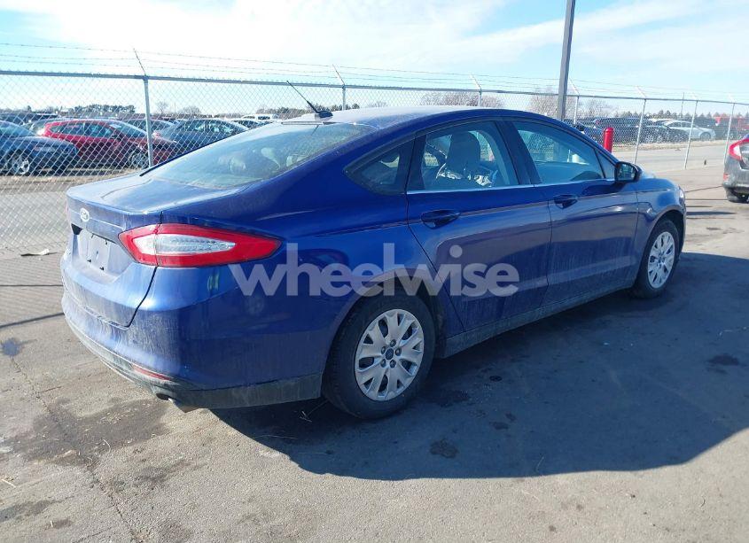 Photo 4 of 2013 Ford Fusion S (VIN 3FA6P0G74DR157051)