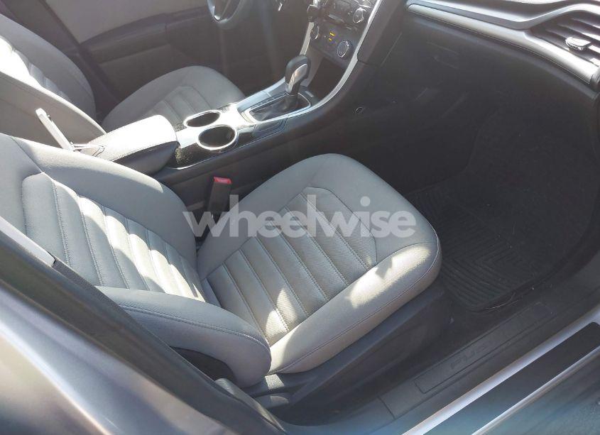 Photo 5 of 2013 Ford Fusion S (VIN 3FA6P0G74DR336223)