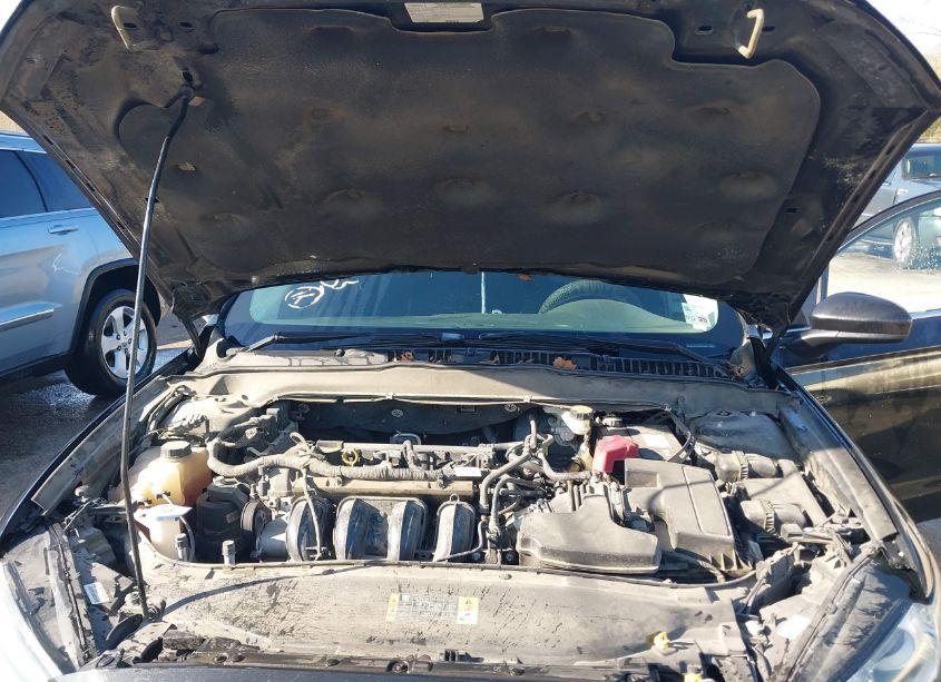 Photo 10 of 2014 Ford Fusion S (VIN 3FA6P0G74ER310674)