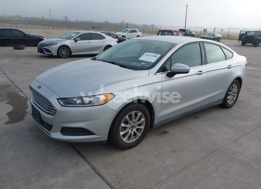Photo 2 of 2015 Ford Fusion S (VIN 3FA6P0G74FR257153)