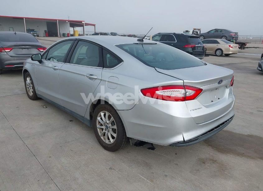 Photo 3 of 2015 Ford Fusion S (VIN 3FA6P0G74FR257153)