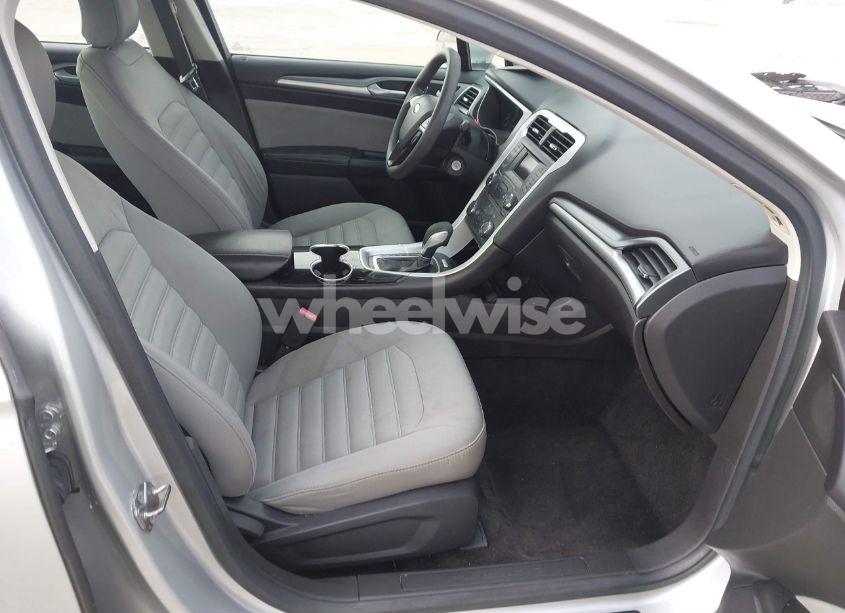 Photo 5 of 2015 Ford Fusion S (VIN 3FA6P0G74FR257153)