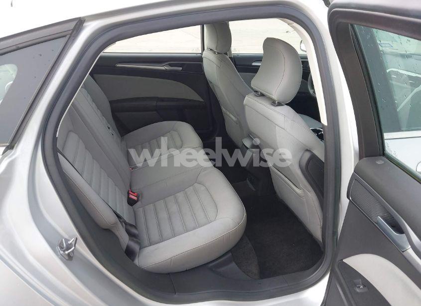 Photo 8 of 2015 Ford Fusion S (VIN 3FA6P0G74FR257153)