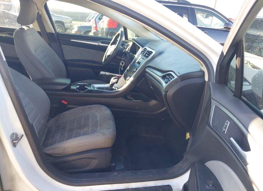 Photo 5 of 2016 Ford Fusion S (VIN 3FA6P0G74GR146054)