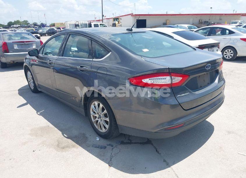Photo 3 of 2016 Ford Fusion S (VIN 3FA6P0G74GR243769)