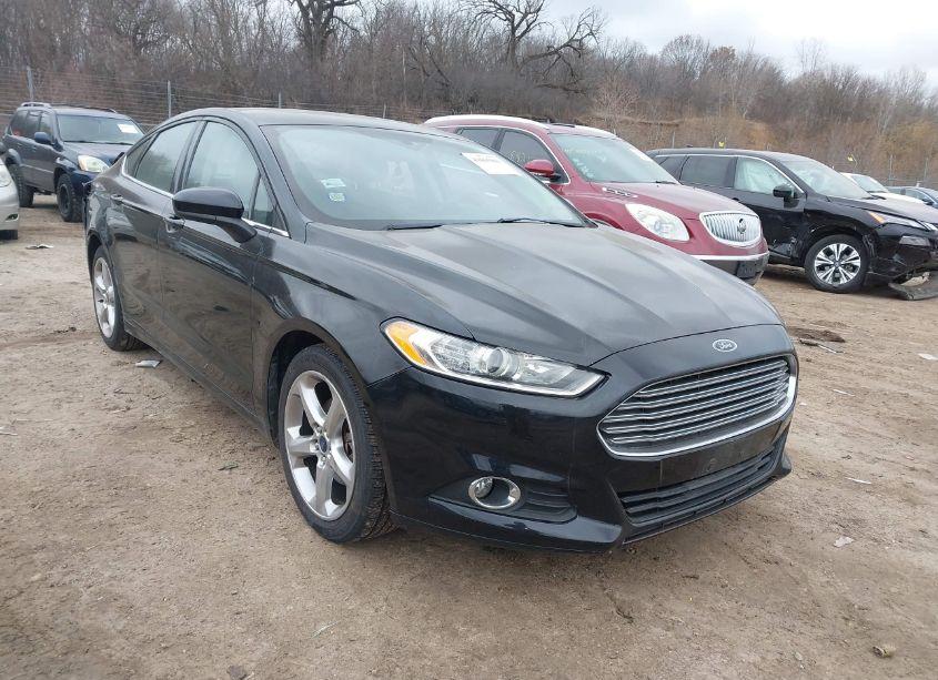 2016 Ford Fusion S (VIN 3FA6P0G74GR267117) main photo