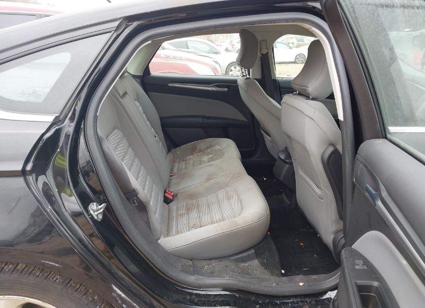 Photo 8 of 2016 Ford Fusion S (VIN 3FA6P0G74GR267117)