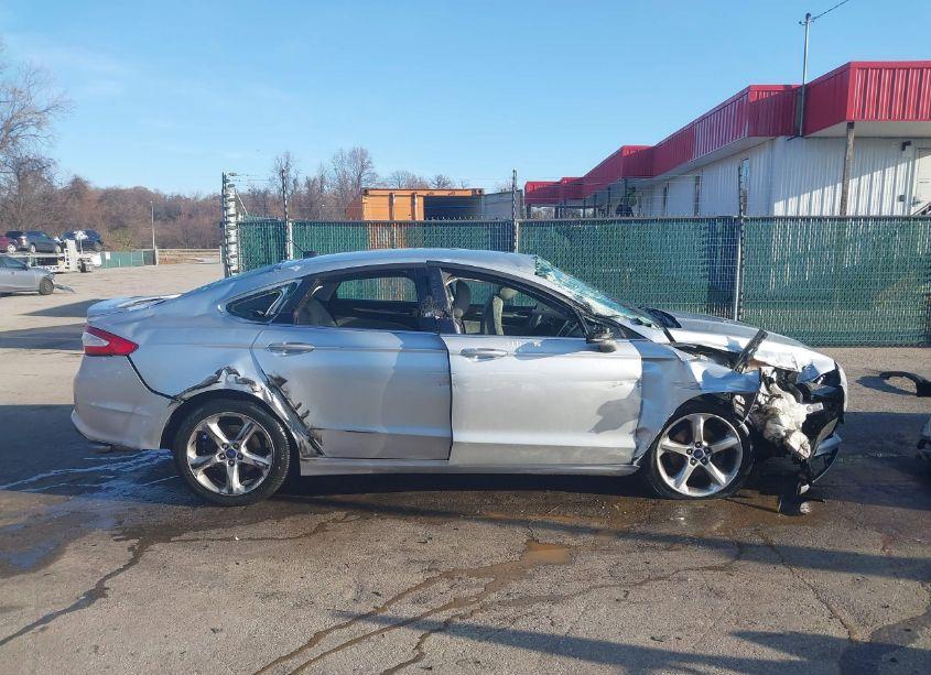 Photo 13 of 2016 Ford Fusion S (VIN 3FA6P0G74GR312086)