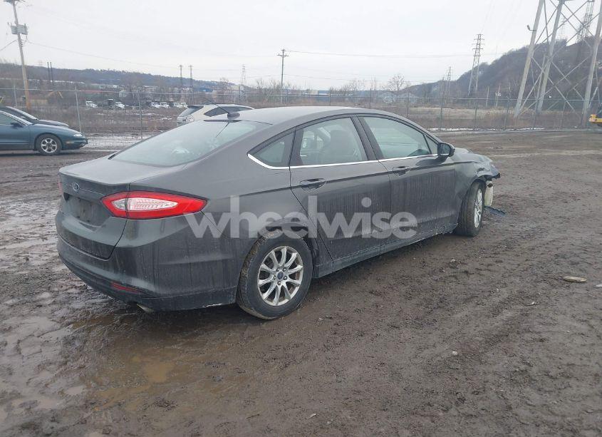 Photo 4 of 2016 Ford Fusion S (VIN 3FA6P0G74GR325193)