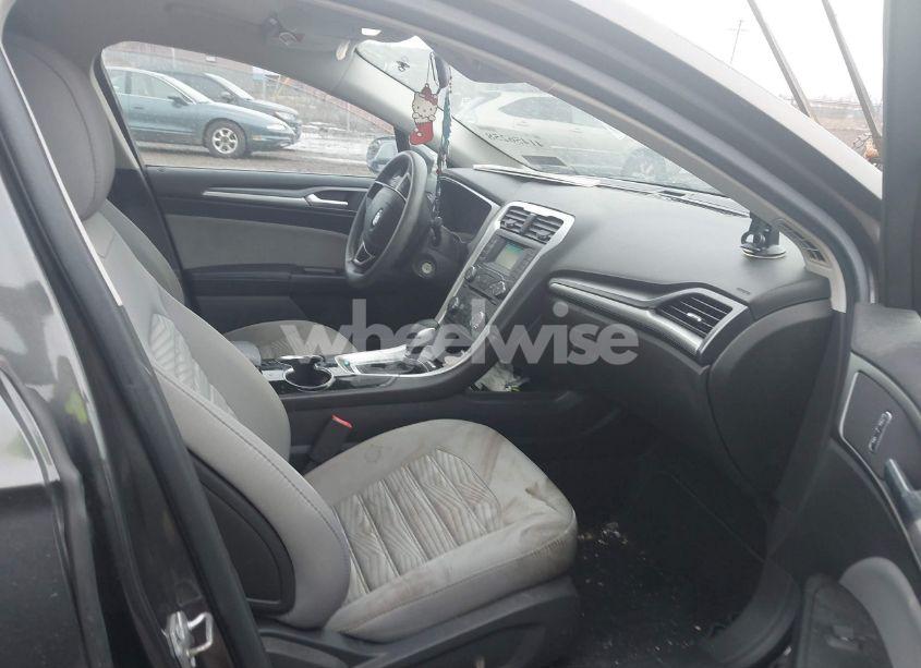 Photo 5 of 2016 Ford Fusion S (VIN 3FA6P0G74GR325193)