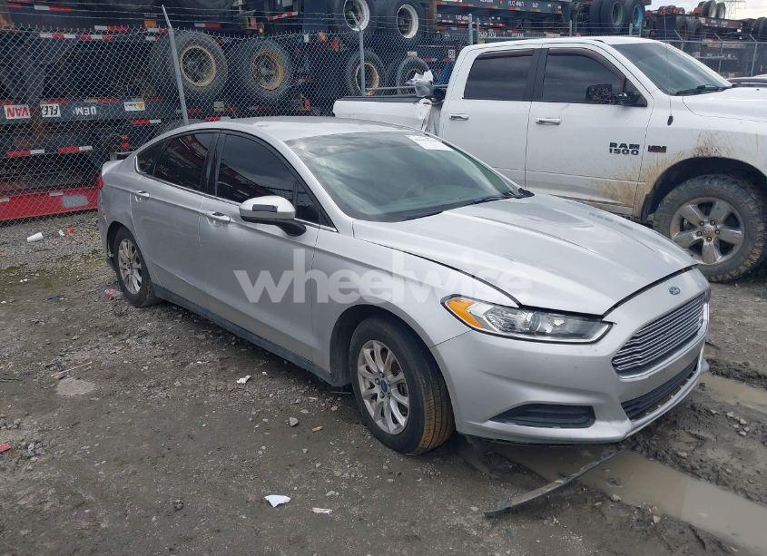 Photo 13 of 2016 Ford Fusion S (VIN 3FA6P0G74GR375379)