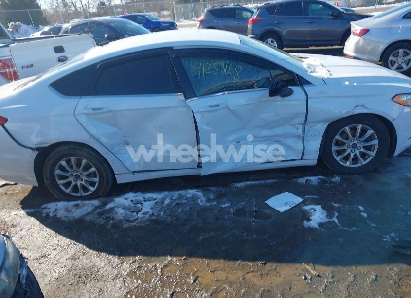 Photo 12 of 2017 Ford Fusion S (VIN 3FA6P0G74HR184949)