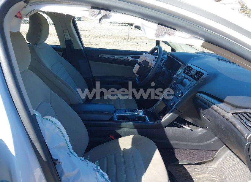 Photo 5 of 2017 Ford Fusion S (VIN 3FA6P0G74HR318164)