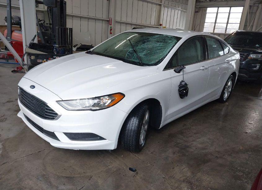 Photo 2 of 2017 Ford Fusion S (VIN 3FA6P0G74HR318911)