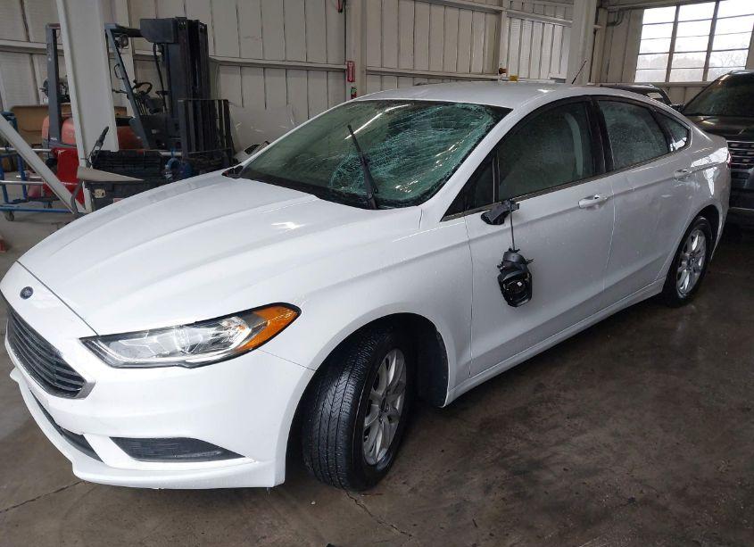 Photo 6 of 2017 Ford Fusion S (VIN 3FA6P0G74HR318911)