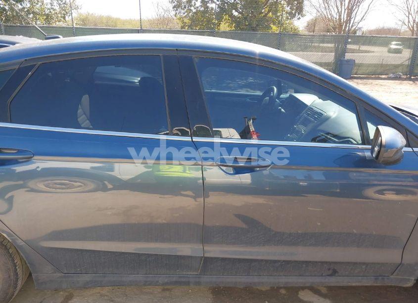 Photo 13 of 2018 Ford Fusion S (VIN 3FA6P0G74JR150077)