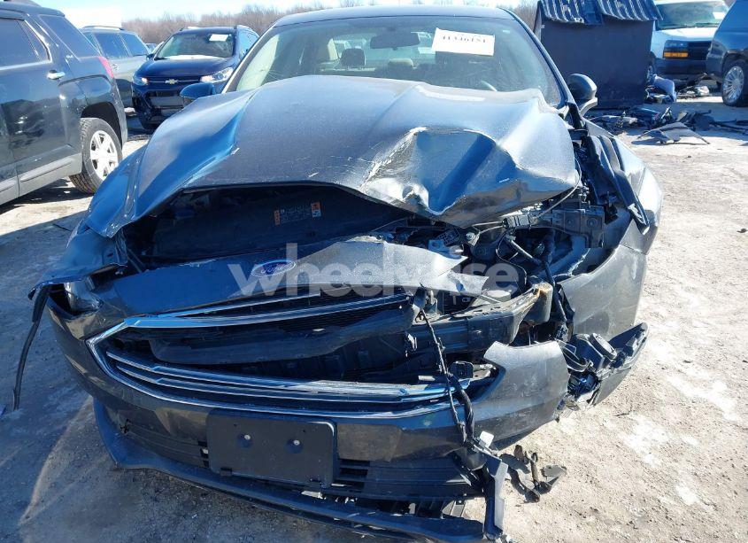 Photo 12 of 2018 Ford Fusion S (VIN 3FA6P0G74JR167042)