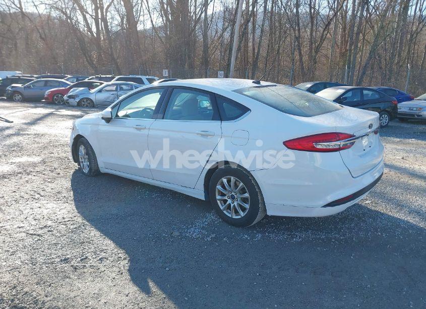 Photo 3 of 2018 Ford Fusion S (VIN 3FA6P0G74JR229779)