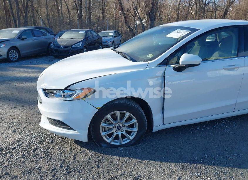 Photo 6 of 2018 Ford Fusion S (VIN 3FA6P0G74JR229779)