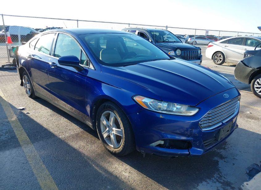 2013 Ford Fusion S (VIN 3FA6P0G75DR201008) main photo