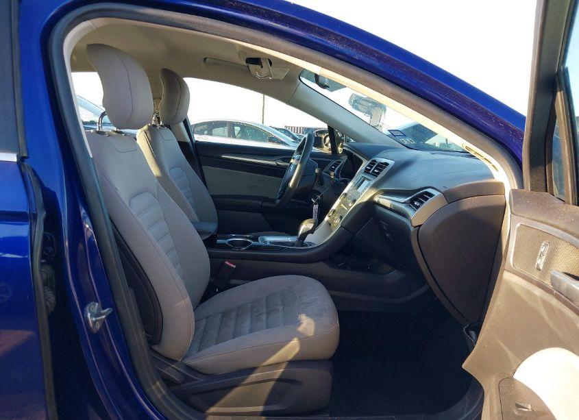 Photo 5 of 2013 Ford Fusion S (VIN 3FA6P0G75DR201008)