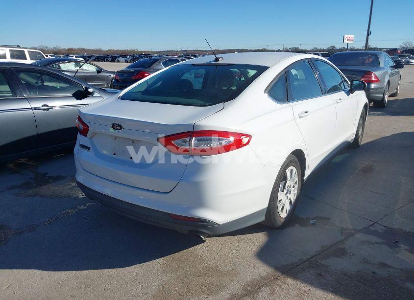 Photo 4 of 2014 Ford Fusion S (VIN 3FA6P0G75ER110323)