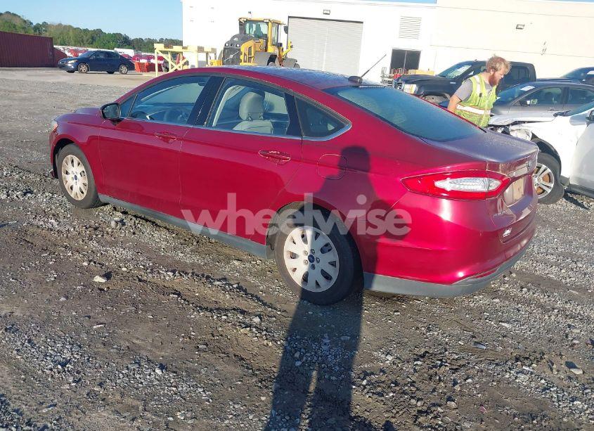 Photo 3 of 2014 Ford Fusion S (VIN 3FA6P0G75ER146318)
