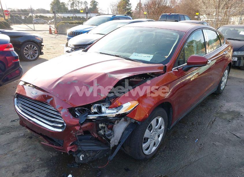 Photo 2 of 2014 Ford Fusion S (VIN 3FA6P0G75ER252266)