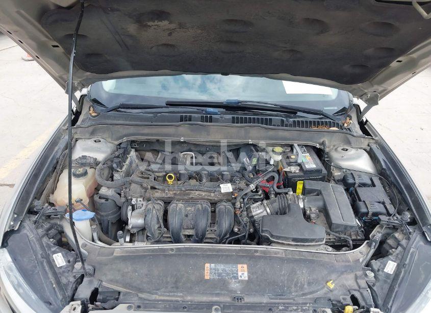 Photo 10 of 2015 Ford Fusion S (VIN 3FA6P0G75FR193947)