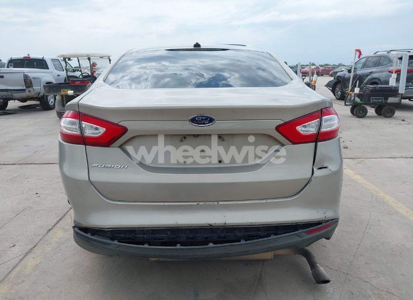 Photo 16 of 2015 Ford Fusion S (VIN 3FA6P0G75FR193947)